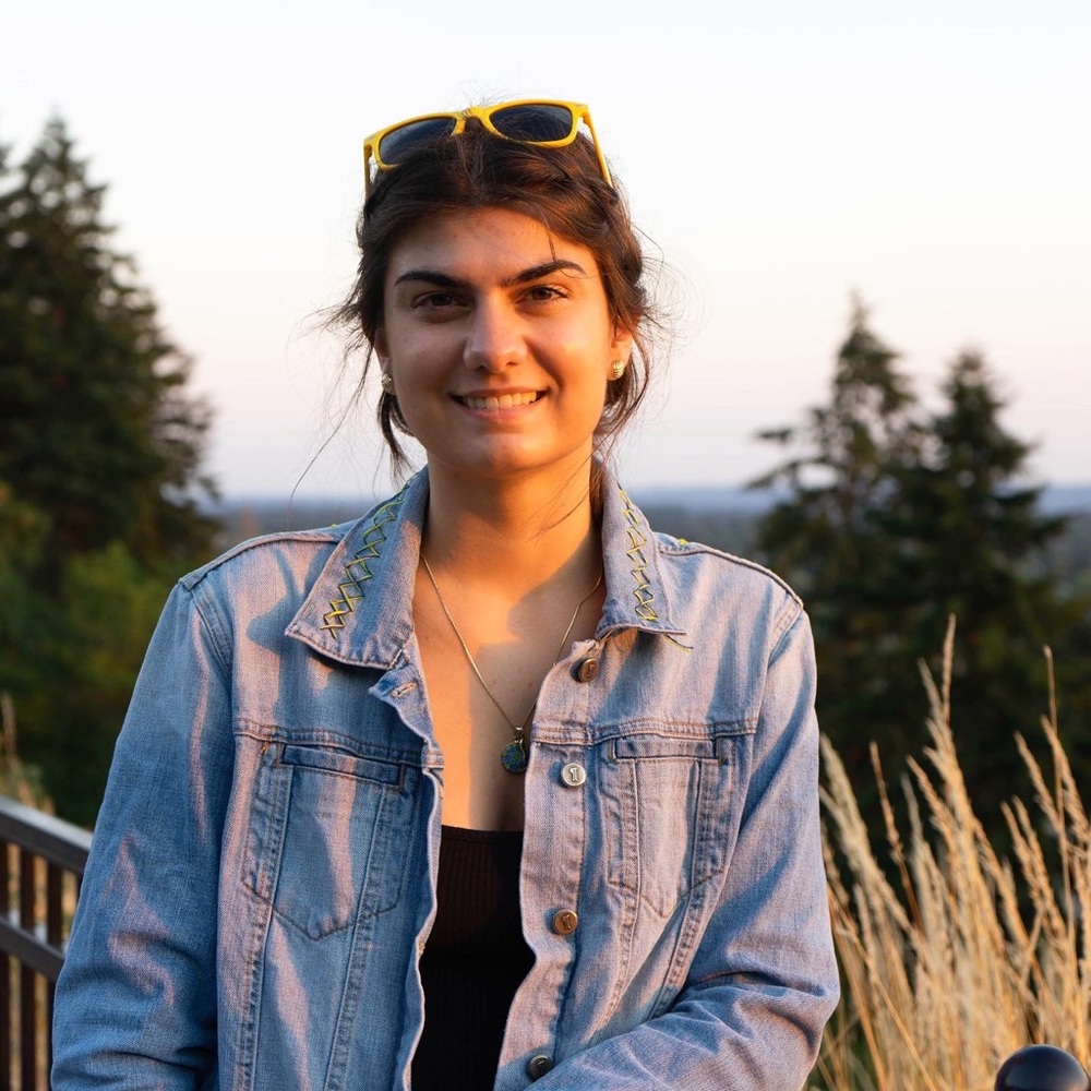 Meet your Posher, Francesca